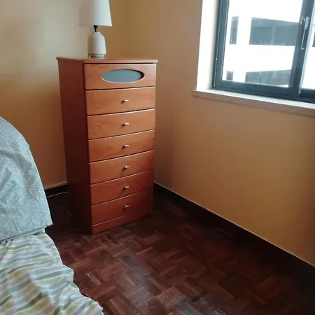 Coast 2 Bedrooms, Setubal,south Of Lisbon דירה שטובל